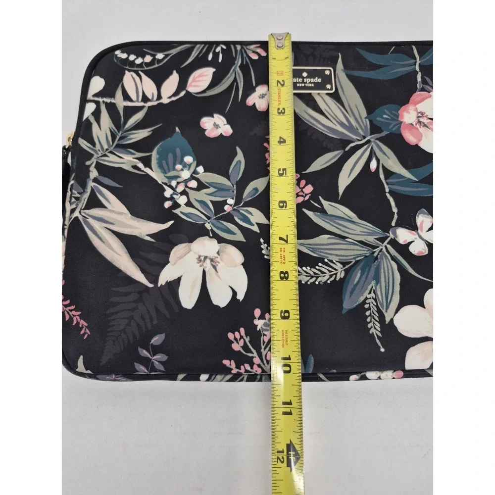 Kate Spade Black Floral Print Nylon Padded Laptop Sleeve Excellent